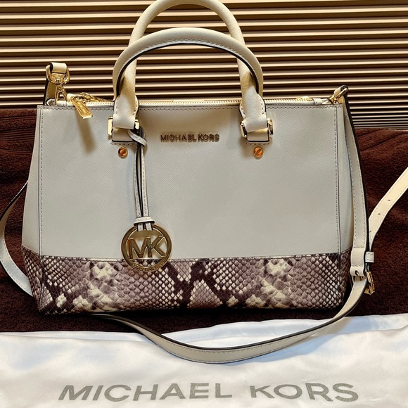 Michael Kors Handbags - Michael Kors Handbag